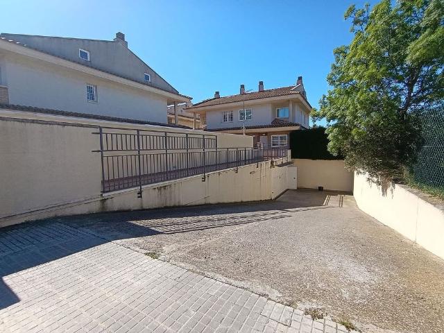 Casa en venta en calle De Pere Vergés, Cambrils, de 254 m² 4 habitaciones por 438.000