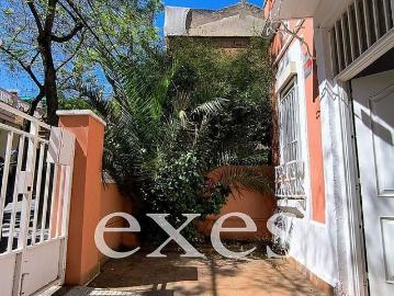 Casa en venta en calle De Peris i Mencheta, Barcelona, de 120 m² 3 habitaciones por 570.000