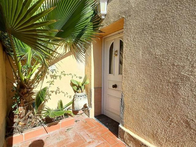 Casa en venta en calle De Sant Sadurní, Sant Pere de Riudebitlles, de 390 m² 4 habitaciones por 240.000
