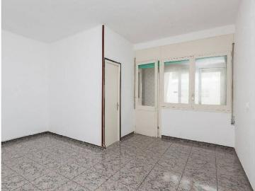 Casa en venta en calle De Sicília, Terrassa, de 209 m² 1 habitación por 151.280