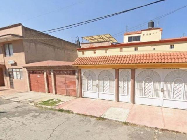 Casa en venta en Calle de Tepajoz, Valle de Aragón 3era Secc. Ecatepec de Morelos, Mex