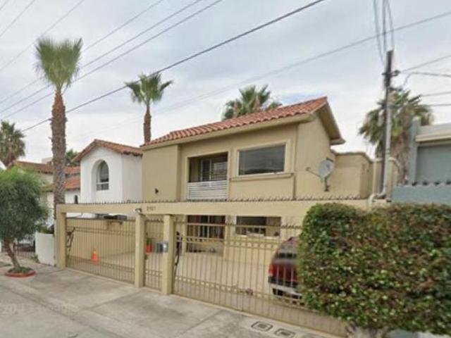 CASA EN VENTA EN CALLE DEL VOLCAN, PLAYAS DE TIJUANA, COSTA DE ORO, TIJUANA B.J