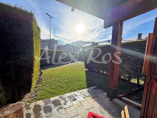 Casa en venta en calle Del Barri, Prats i Sansor, de 150 m² 3 habitaciones por 490.000