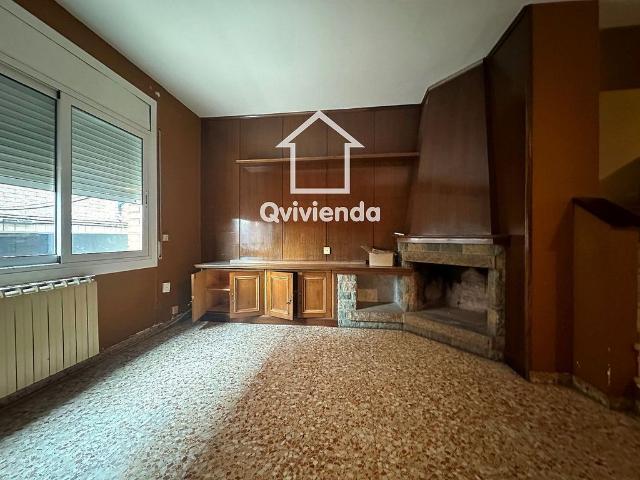 Casa adosada en venta en calle Del Pare Rodés, Santa Perpètua de Mogoda, de 92 m² 4 habitaciones por 350.000