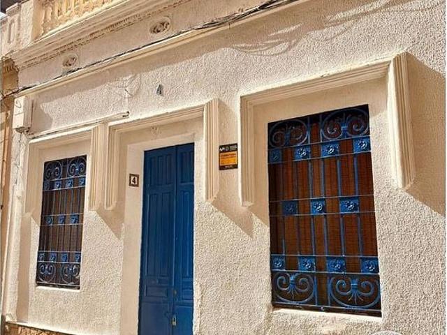 Casa en venta en calle Del Rosselló, Barcelona, de 84 m² 3 habitaciones por 498.000