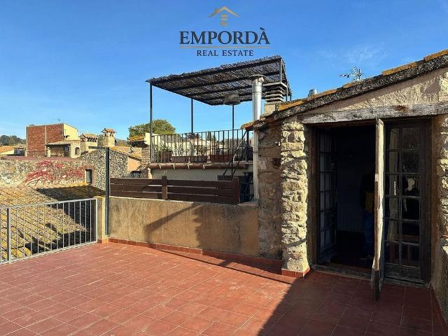 Casa en venta en calle Del Sol, Corçà, de 218 m² 5 habitaciones por 575.000