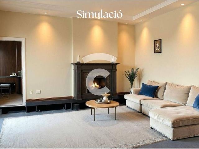 Casa en venta en calle D'enric Delaris, Manlleu, de 635 m² 1 habitación por 260.000