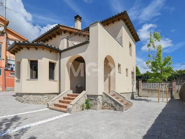 Casa en venta en calle Dos de Maig, Masies de Voltregà, Les, de 143 m² 4 habitaciones por 315.000
