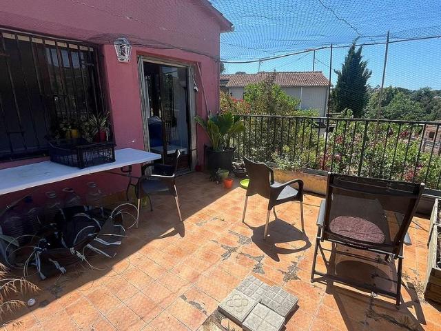 Chalet en venta en calle Eucaliptus, Maçanet de la Selva, de 120 m² 2 habitaciones por 180.000