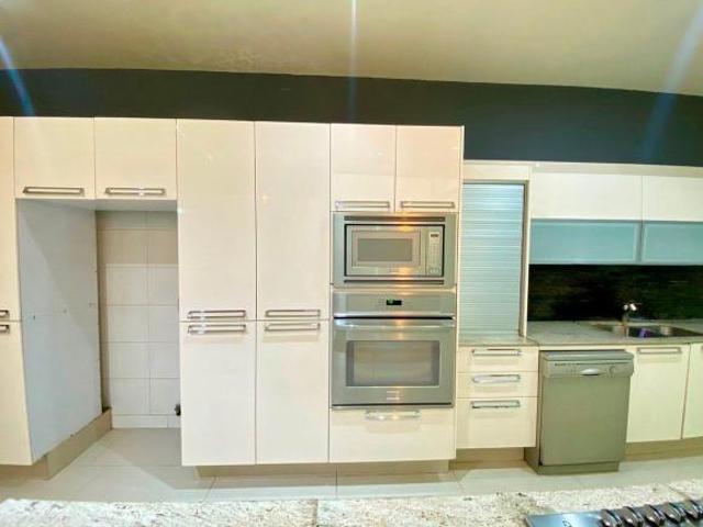 Casa en Venta en Calle Francia, Colonia Moderna