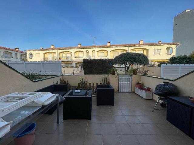 Casa adosada en venta en calle Gràcia, Vendrell, El, de 121 m² 4 habitaciones por 270.000
