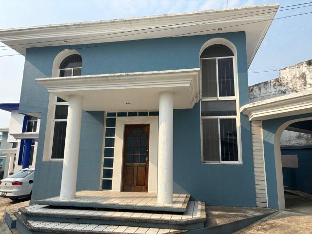 Casa en venta en calle Heriberto Jara, Colonia Vistalmar, Coatzacoalcos, Veracruz