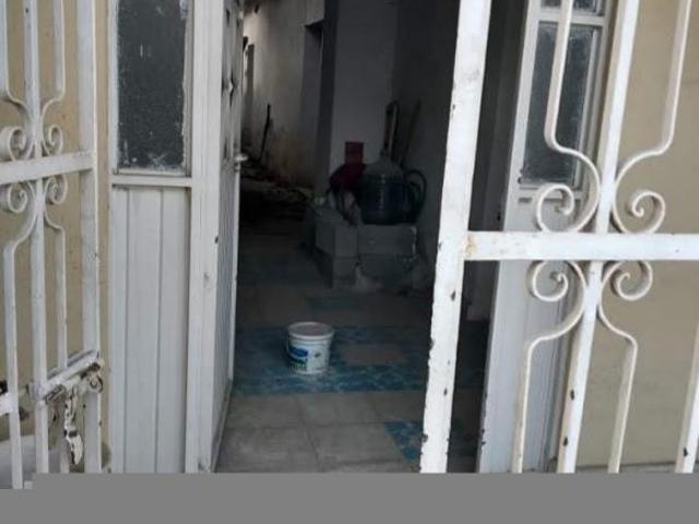 Casa en venta en calle Insurgentes centro de Matehuala. Cerca de la catedral