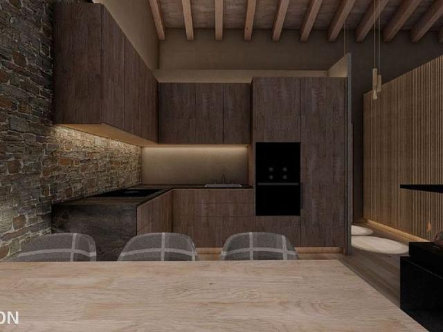 Casa en venta en calle Julia Lybica, Llívia Girona, de 100 m² 3 habitaciones por 770.000