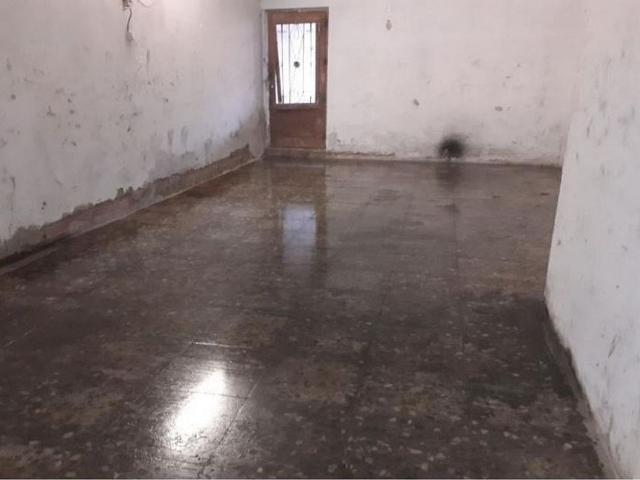 Casa en venta en calle Joan Blanc, Torregrossa, de 291 m² 3 habitaciones por 116.000