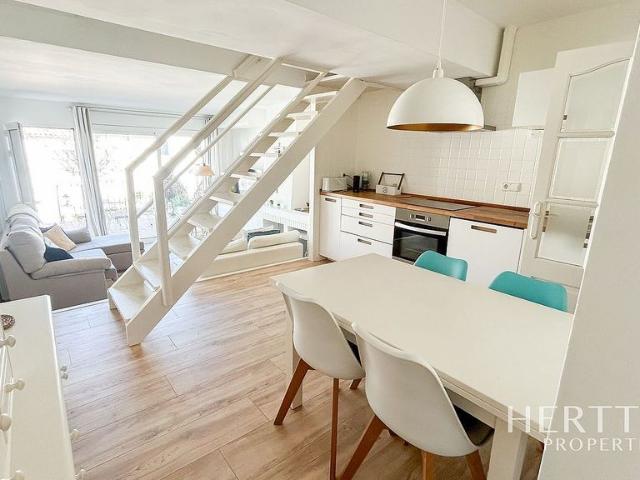 Casa adosada en venta en calle Joan Rebull, Sant Feliu de Guíxols, de 75 m² 3 habitaciones por 458.000