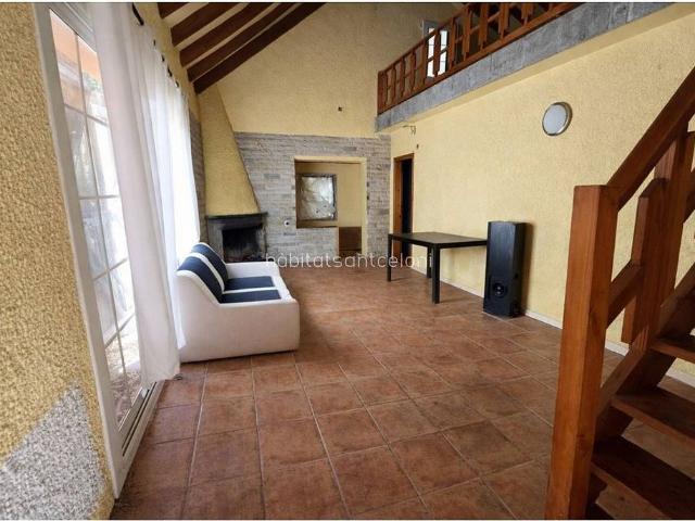 Chalet en venta en calle De la Tordera, Vallgorguina, de 223 m² 4 habitaciones por 340.000