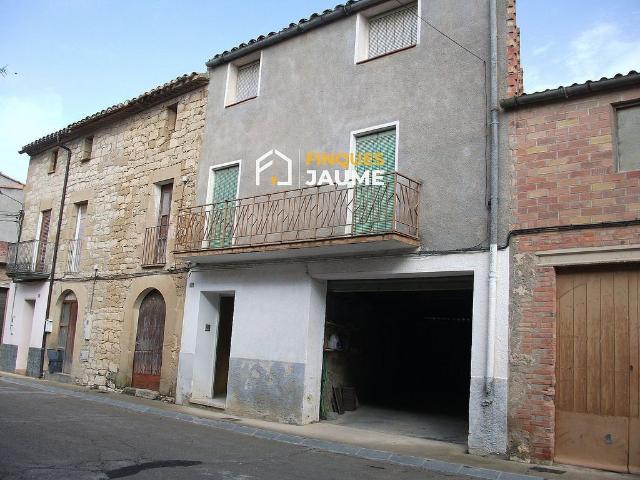 Casa en venta en calle L'orient, Maials, de 130 m² 3 habitaciones por 99.900