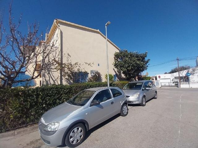 Casa en venta en calle Puigmal D', Castelló d´Empúries, de 94 m² 2 habitaciones por 239.000