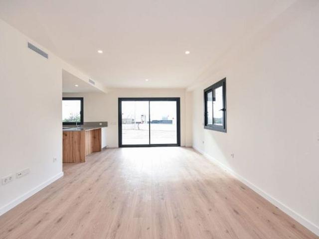 Casa en venta en calle Pujol Blanc, Terrassa, de 145 m² 3 habitaciones por 435.000