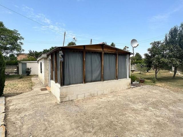 Casa en venta en calle Partida Torres de Sanui, Lleida, de 3.900 m² 2 habitaciones por 195.000