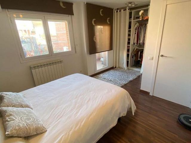 Casa en venta en calle Patricio Redondo, Puigverd de Lleida, de 240 m² 4 habitaciones por 225.000