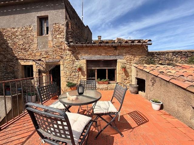 Casa en venta en calle Peratallada, Forallac, de 265 m² 3 habitaciones por 595.000