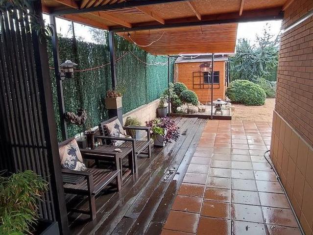 Casa en venta en calle Pirineus, Borges Blanques, Les, de 120 m² 4 habitaciones por 299.000