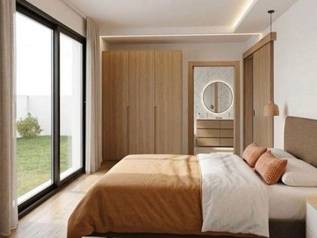 Casa en venta en calle Quarta, Torrelles de Llobregat, de 60 m² 2 habitaciones por 190.555