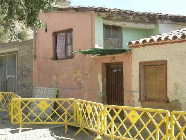 Casa en venta en calle Quarter, Balaguer, de 108 m² 3 habitaciones por 42.000