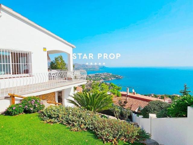 Casa en venta en calle Quermançó, Llançà, de 120 m² 3 habitaciones por 580.000