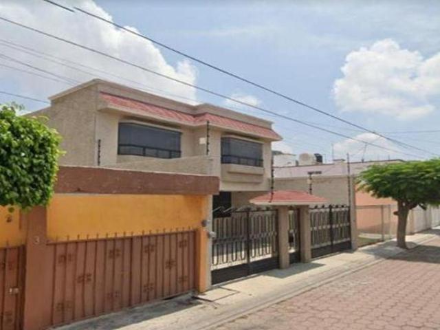 Casa en venta en Calle Quetzal 105, Calesa, Querétaro