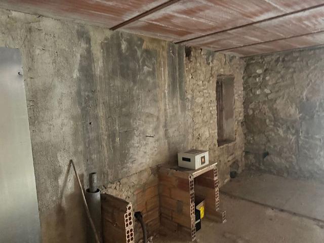 Casa en venta en calle Raval Nou, Sant Vicenç de Castellet, de 92 m² 3 habitaciones por 58.900