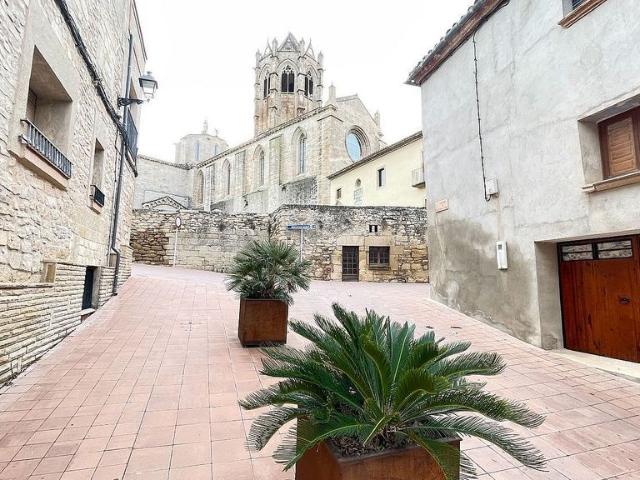 Casa en venta en calle Rocafort, Vallbona de les Monges, de 207 m² 4 habitaciones por 50.000