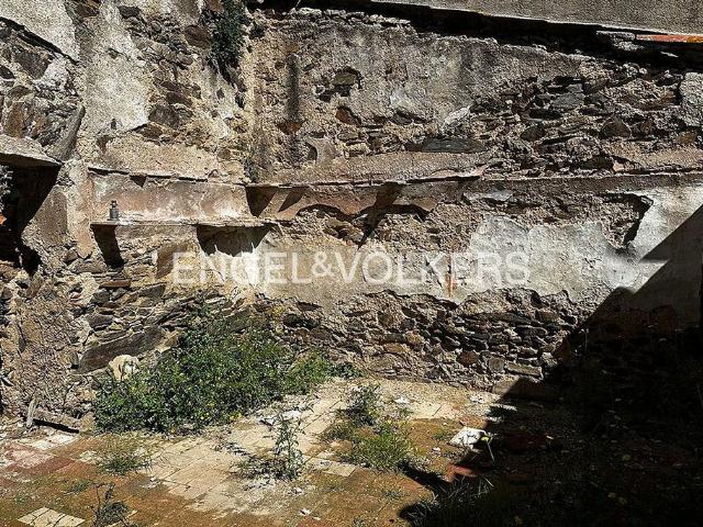 Casa en venta en calle Subirana, Espolla, de 90 m² por 83.000
