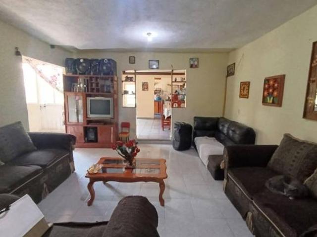 CASA EN VENTA EN CALLE SUR 16 AGRICOLA ORIENTAL