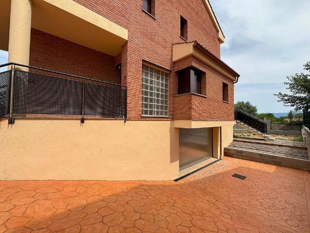 Casa en venta en calle Sant Antoni, Breda, de 242 m² 4 habitaciones por 475.000