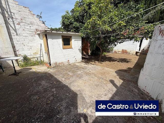 Casa en venta en calle Sant Joan, Pineda de Mar, de 72 m² 2 habitaciones por 160.000