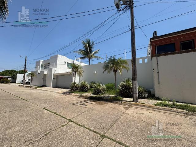 Casa en Venta en calle Tamaulipas, col. Petrolera Coatzacoalcos, Veracruz