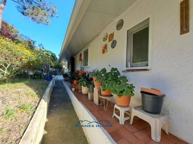Casa en venta en calle Tierno Galván, Tordera, de 30 m² 2 habitaciones por 110.000
