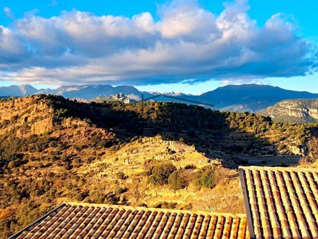 Chalet en venta en calle Pera la  Ortoneda, Conca de dalt, de 320 m² 4 habitaciones por 229.000
