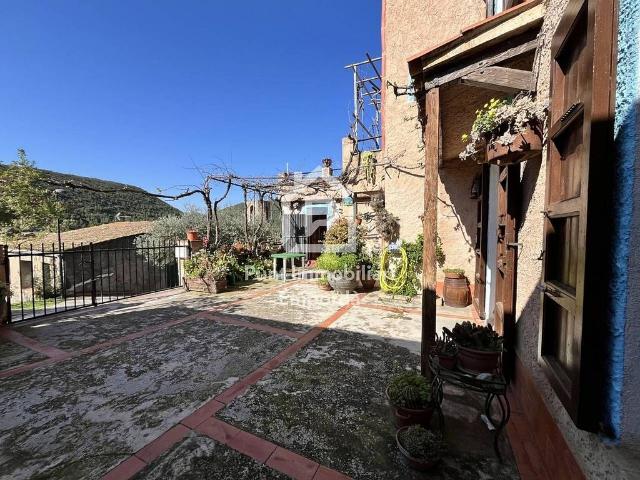 Casa en venta en calle Vial, Biure, de 190 m² 3 habitaciones por 320.000