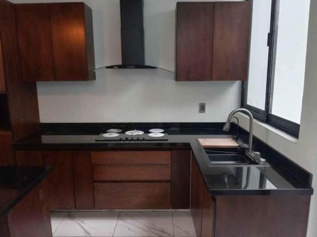 CASA EN VENTA EN CALLE 13, COLONIA ESPERANZA, NEZAHUALCOYOTL
