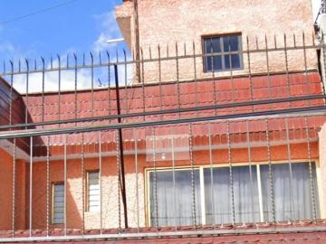 Casa en Venta en Calle 13 226,Colonia Esperanza en Nezahualcoyotl Cerca de Plaza Neza