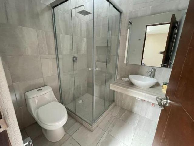 CASA EN VENTA EN CALLE 33 COLONIA MARAVILLAS
