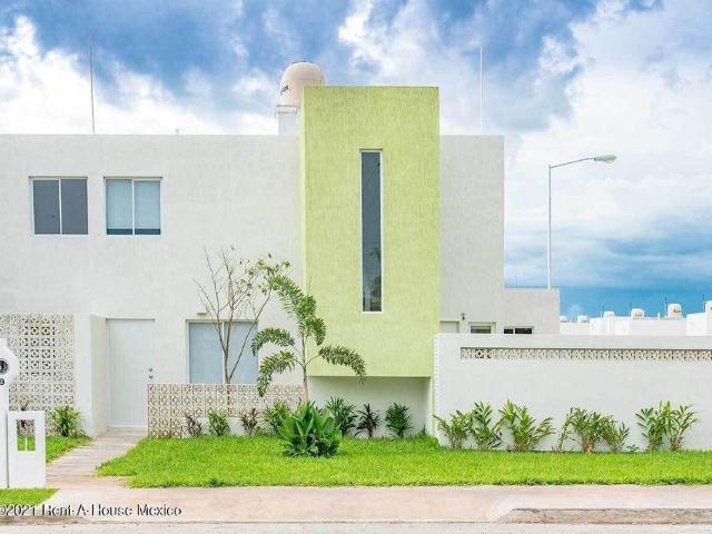 Casa en Venta en Calle 57, Del Sur RU 25 587