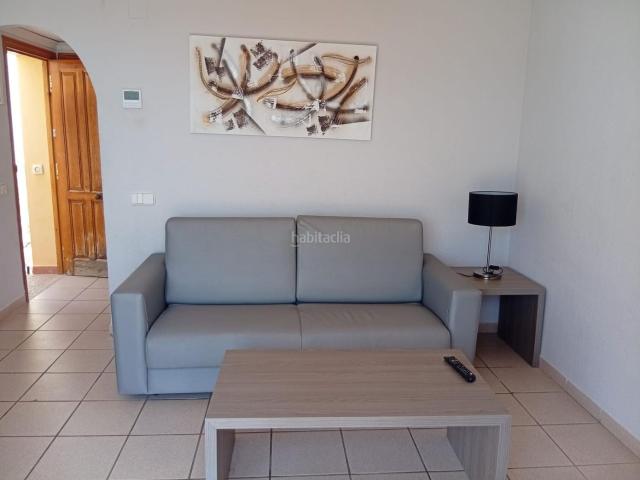 Casa en venta en Calp, Cometa. Bungalow de 60 m2, 1 Habitación con impresionantes vistas al mar, al Peñón de Ifach y acceso a 7 piscinas en Calpe. Casas.