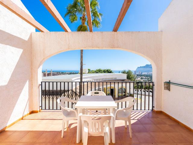 Casa en venta en Calp, Cometa. Casas.