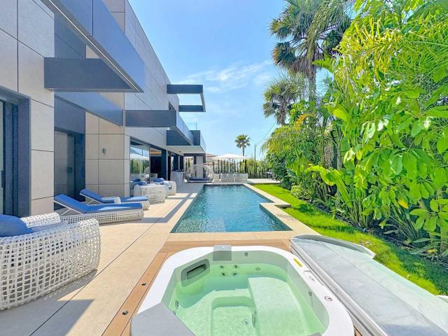 Casa en venta en Calp, Canuta. Casas.