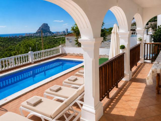 Casa en venta en Calp, Benicolada Las Adelfas. Casas.
